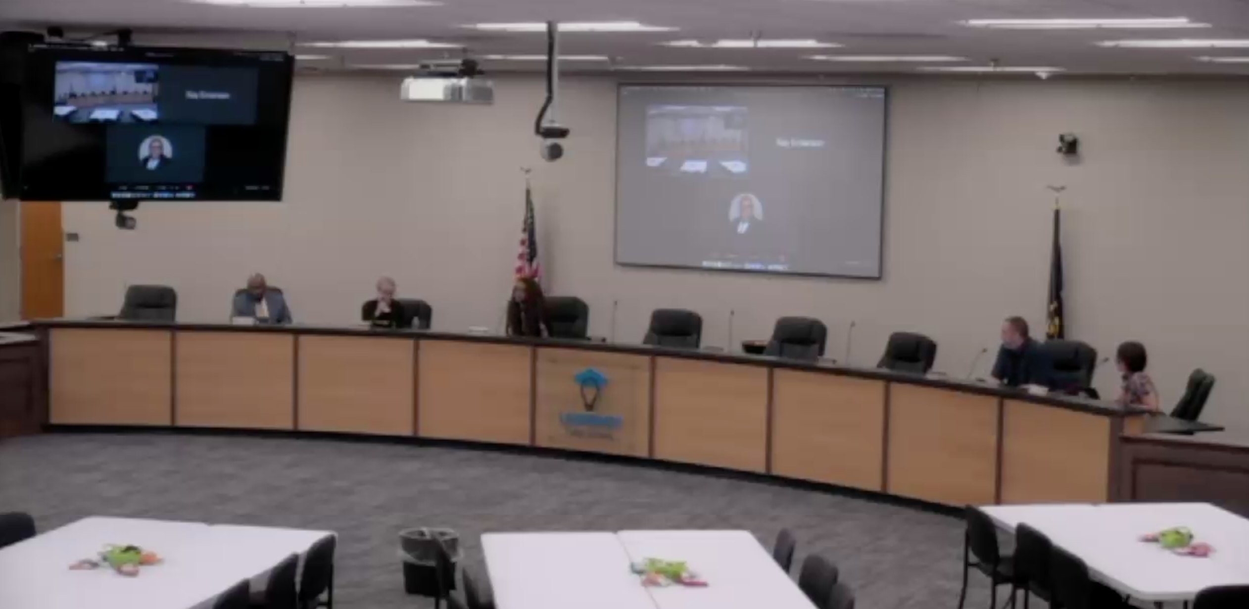 In hastily called special meeting, Lawrence school board appoints